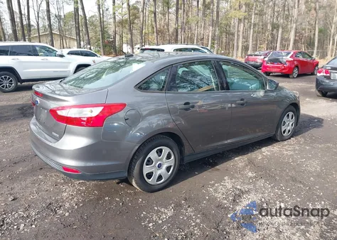 2013 Ford Focus S из США, поврежденный, VIN 1FADP3E25DL331742